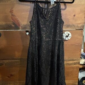 Pinky Black Lace Midi Dress